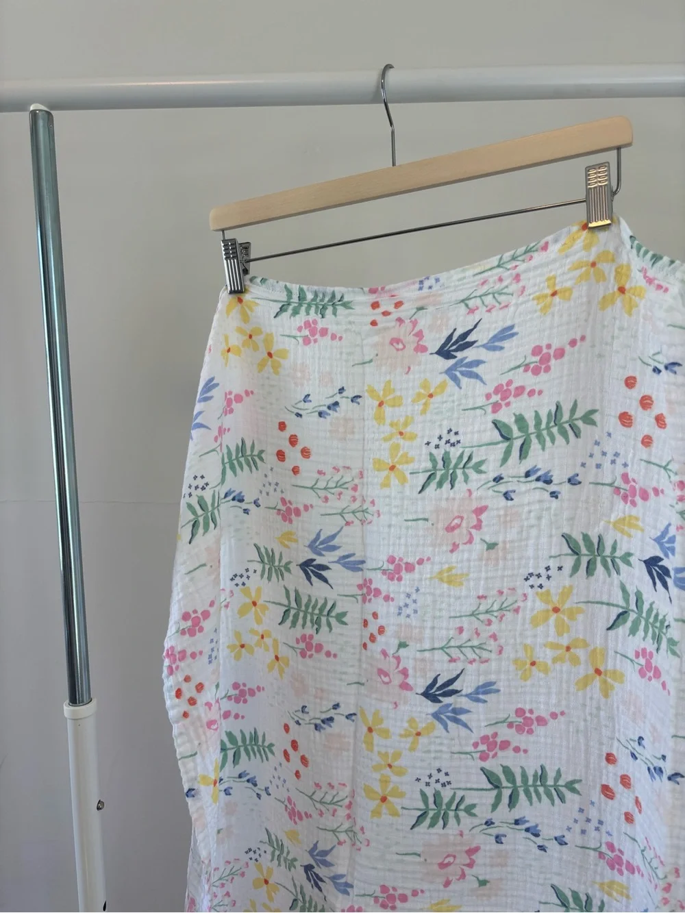 Cloud Island 100% Cotton Muslin Blanket / Scarf / Swaddle | Floral Print